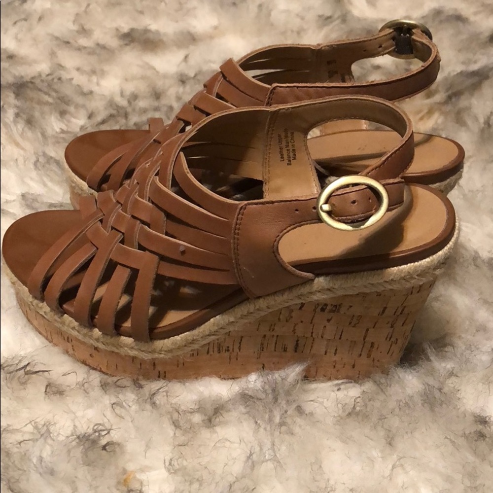 franco sarto wedges